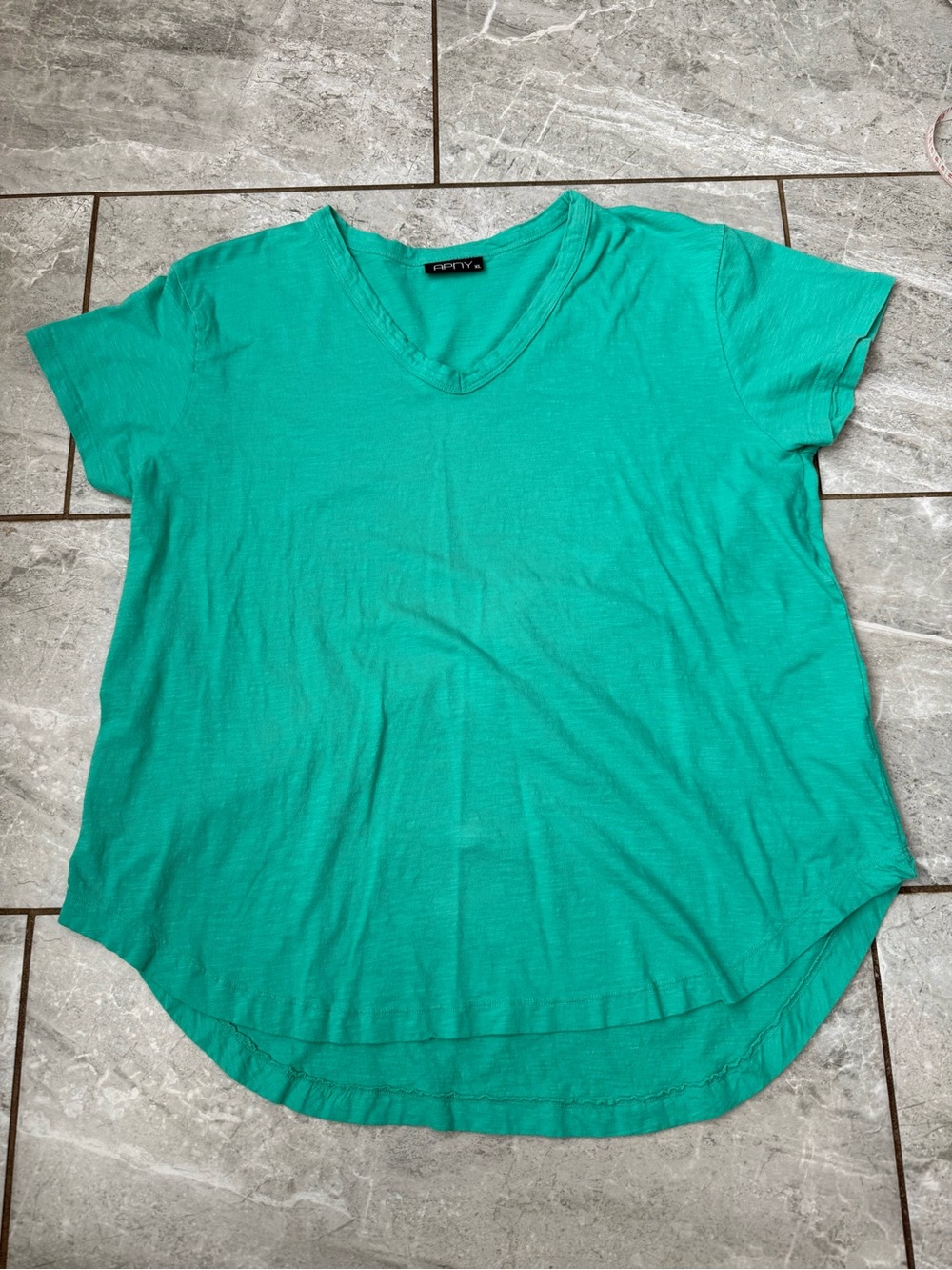 APNY XL Garden Green 100% cotton V-neck high low slub t-shirt